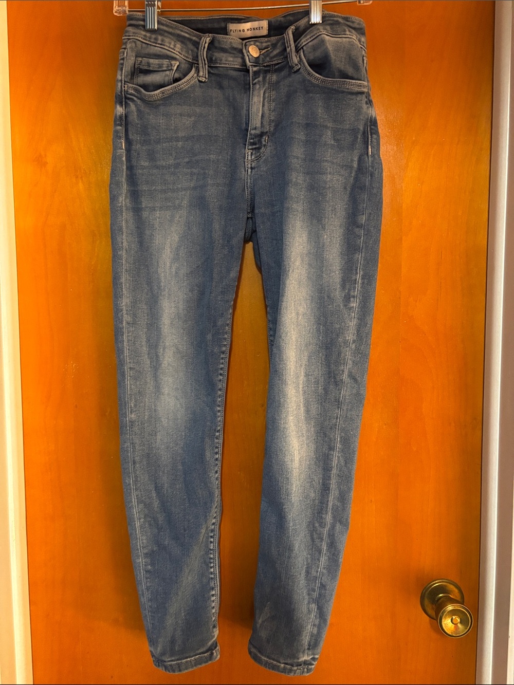 Flying Monkey Women's Skinny Jeans in Medium Blue Fade
